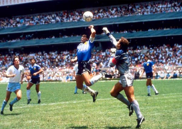 Lance polêmico - La Mano de Díos